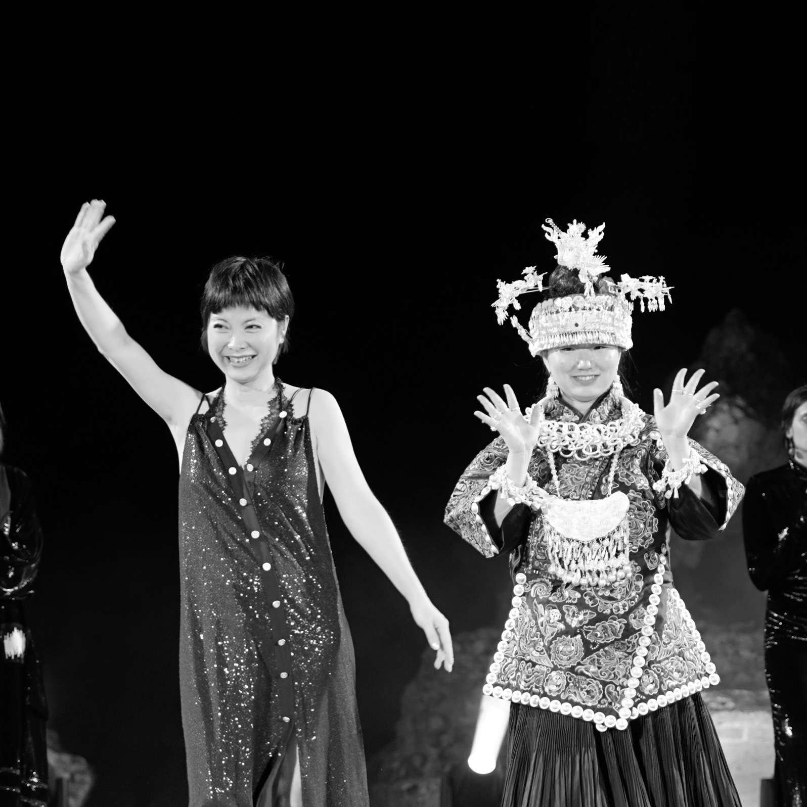 HUI Receives the TAO Award for Innovative Creativity at Taomoda Week 2025